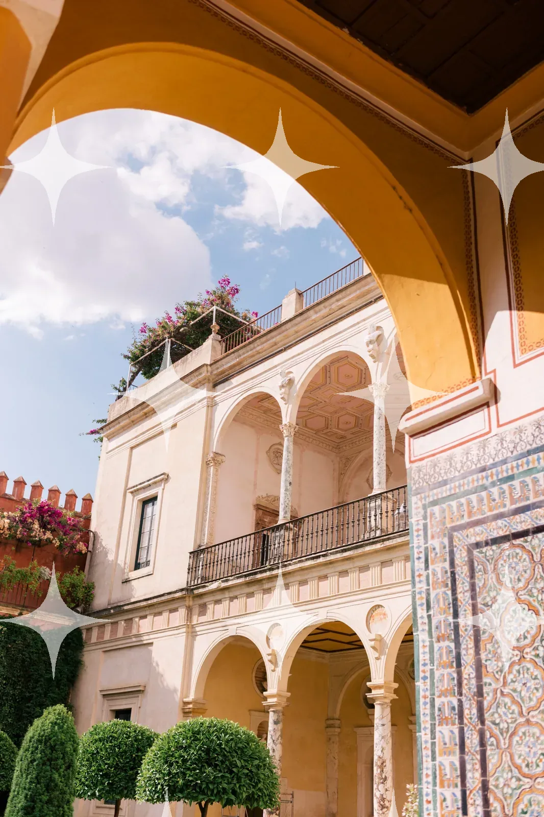 Arcaded Courtyard with Azulejos — photo 1