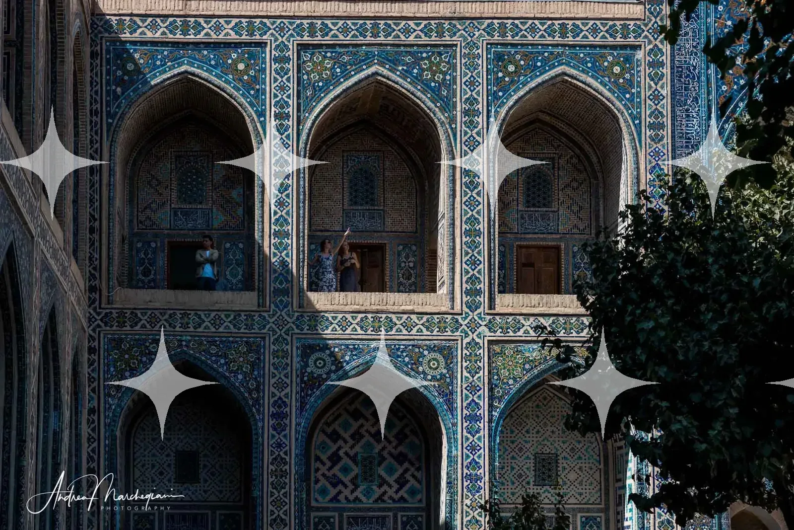 Tiled Facade with Figures — photo 1
