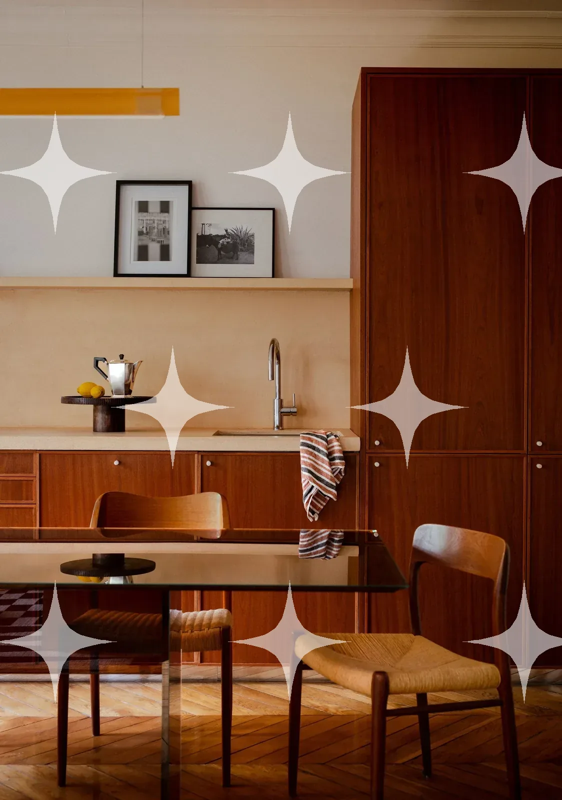 Teak Kitchen with Round Table — photo 1