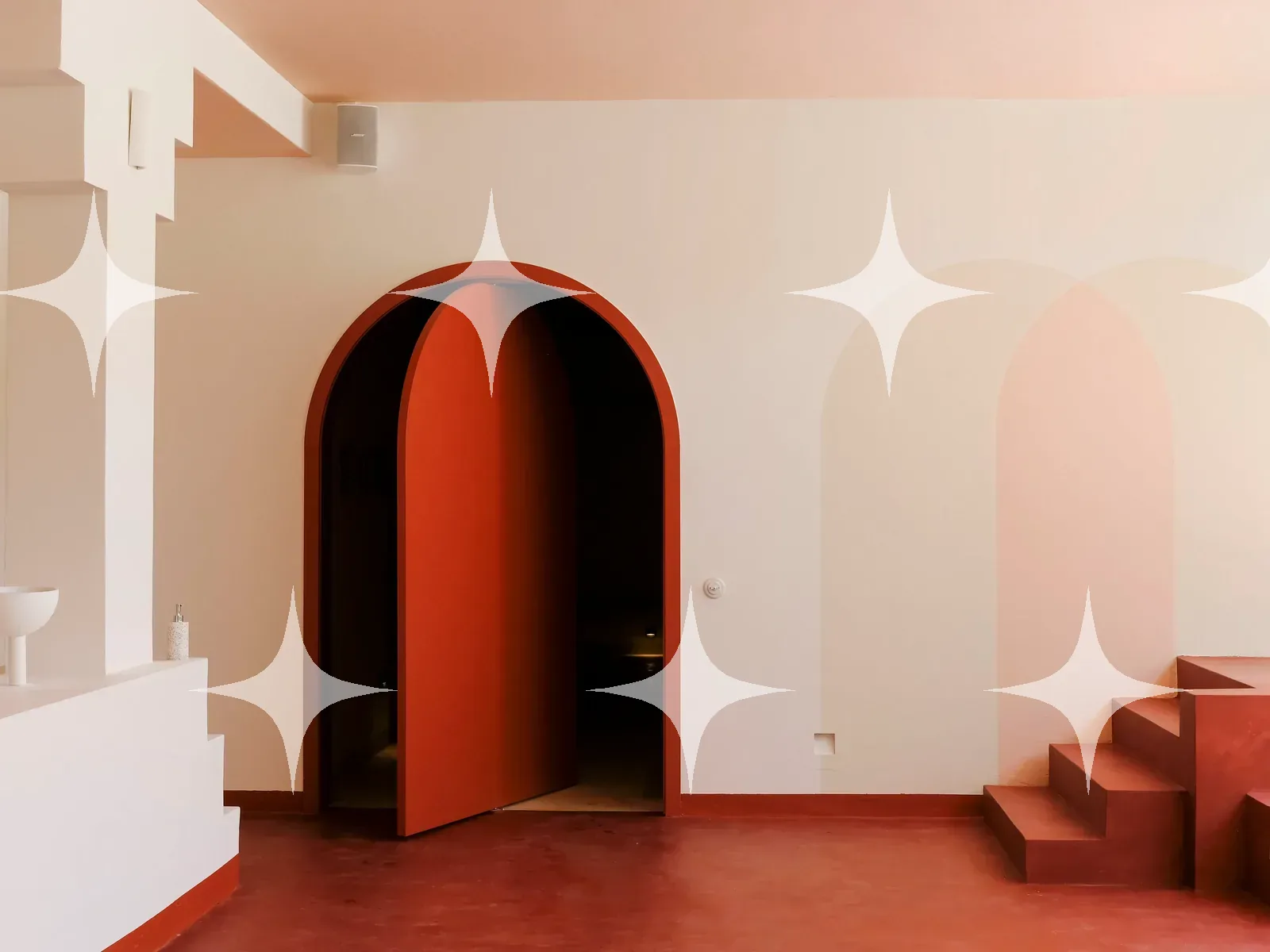Red Arched Opening — photo 1